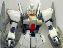 ガンダムビルドファイターズシリーズのMGが登場！バンダイ「MG ビルドガンダム ガンダムMk-II」の試作サンプル【ガンプラEXPO2013】