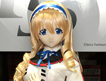 【WF2014冬】「セシリア・オルコット」「巴マミ」「桐崎千棘」など アゾンブース新作ドール特集