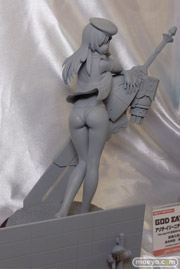 宮沢模型 第33回 商売繁盛セール　レポート　アルファマックス　ゴッドイーター2　アリサ・イリーニチナ・アミエーラ　全身　02