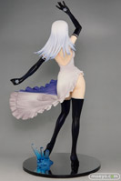 アルカディア シャイニング・ブレイド アイラ・ブランネージュ・ガルディニアス スカートめくり 02