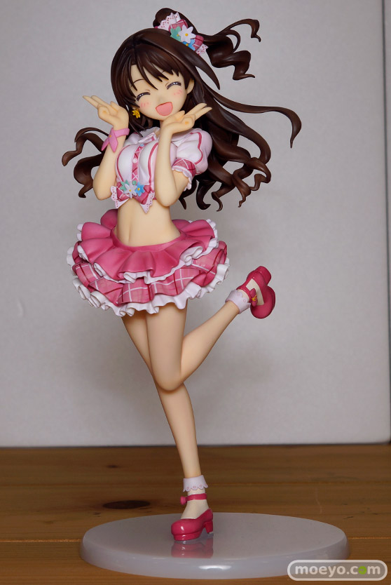 グッドスマイルカンパニー　アイドルマスター シンデレラガールズ 島村卯月 ニュージェネレーションVer.　全身　01