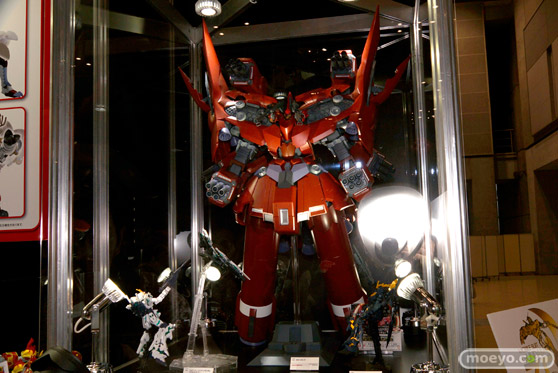 バンダイ　HGUC 1/144 ネオ・ジオング　08