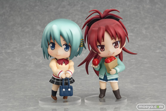 ワンフェス2014[夏]　WONDERFUL HOBBY LIFE FORYOU!! 20　ねんどろいど美樹さやか 制服Ver.＆佐倉杏子 私服Ver.セット　01