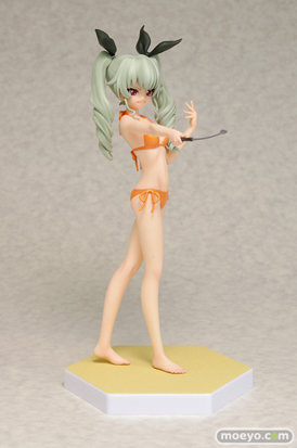 ウェーブ　BEACH QUEENS ガールズ＆パンツァー アンチョビ　画像　フィギュア　安斎 千代美（あんざい ちよみ）　本名　　03
