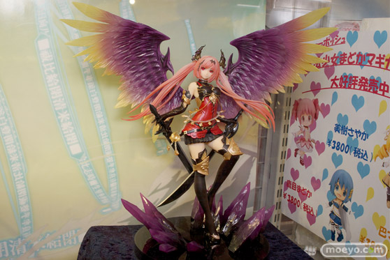 コトブキヤ　ダークエンジェル・オリヴィエ++（神撃のバハムート）　フィギュア　画像　ワンダーフェスティバル2014[夏]　01