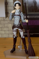 マックスファクトリー　figma 進撃の巨人 リヴァイ お掃除ver.　フィギュア　画像　02