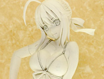 【WF2014夏】「セイバーエクストラ 水着ver.」「ベートーヴェン」「結城美柑 スク水Ver.」など アルターブース新作フィギュア特集