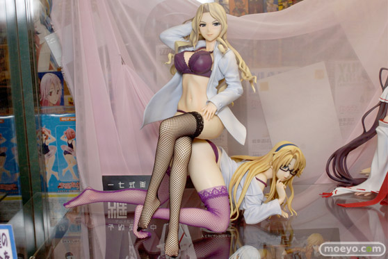 フリーイング　フリージング ヴァイブレーション エリザベス=メイブリー YシャツVer.　画像　フィギュア　レビュー　下着　01