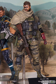 東京ゲームショウ2014 画像　フィギュア　レビュー　コナミ　プレイアーツ改 メタルギアソリッドV ヴェノム・スネーク　03