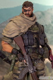 東京ゲームショウ2014 画像　フィギュア　レビュー　コナミ　プレイアーツ改 メタルギアソリッドV ヴェノム・スネーク　04