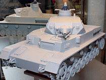 【第54回ホビーショー】価格も公表されたfigma用1/12スケール戦車！マックスファクトリー「figma vehicles ガールズ＆パンツァー Ⅳ号戦車」の無彩色サンプルが展示！