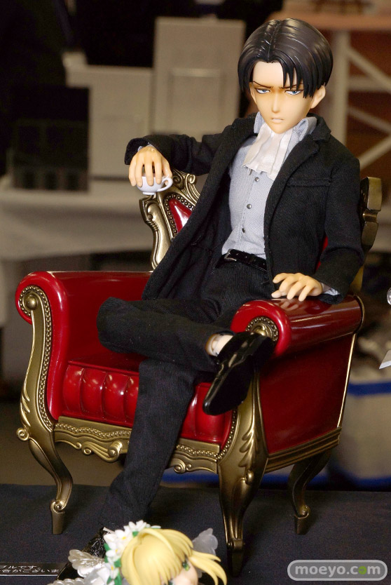 リアルアクションヒーローズ No.697 RAH 進撃の巨人 リヴァイ(スーツVer.)　メディコム・トイ　画像　サンプル　レビュー　アクション　フィギュア　01