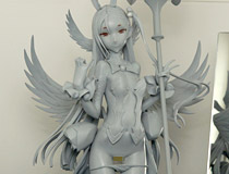 【WF2015冬】「魔法少女シリーズ 新田由比」「1/12サイズ 少女：B（座り）」「なつのけもの 千歳」など ネイティブブース特集