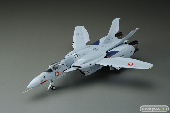 マクロスゼロ 1/60 完全変形 VF-0A フェニックス 工藤シン搭乗機　アルカディア　画像　サンプル　レビュー　フィギュア　01