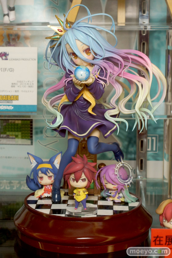 コトブキヤ秋葉原館　展示　画像　フィギュア　サンプル　レビュー　白　パンツ　ぽちゃ子　タカオ　01