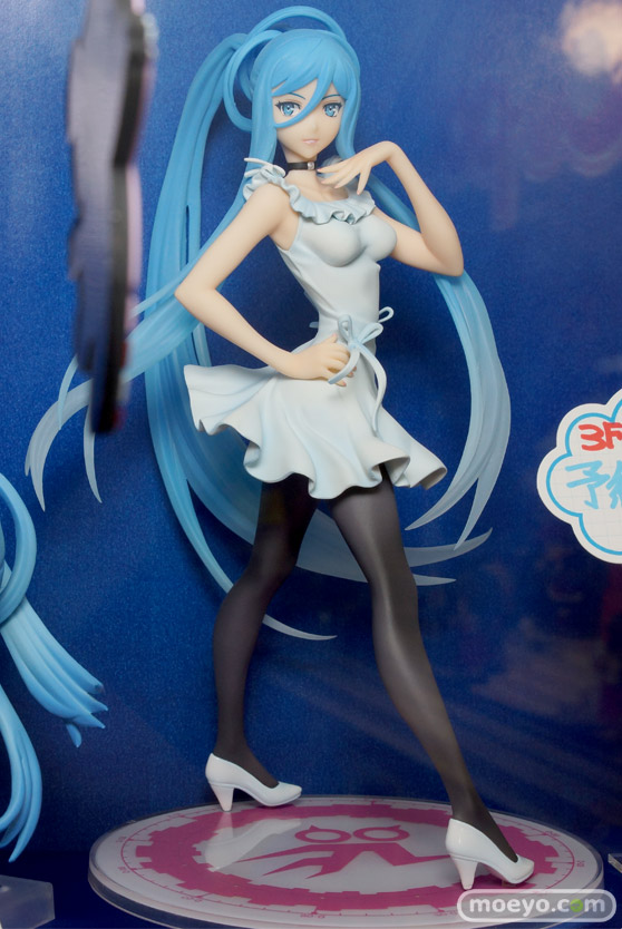 コトブキヤ秋葉原館　展示　画像　フィギュア　サンプル　レビュー　白　パンツ　ぽちゃ子　タカオ　08