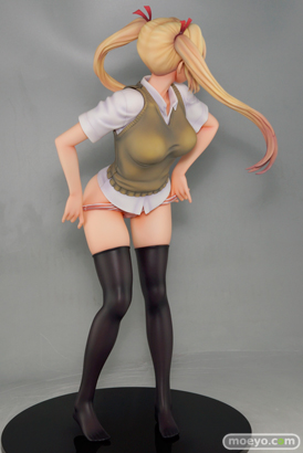 楽園☆遊戯 カバーイラスト 上野チカ　ダイキ工業　画像　サンプル　レビュー　フィギュア　霧島舞流　05