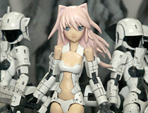 【WF2015夏】「メガミデバイス」「アーンヴァル」「デススティンガー」など　コトブキヤブース特集（プラモデル・メカ・男性フィギュア編）