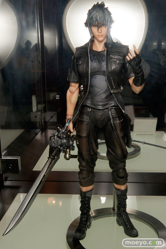 東京ゲームショウ2015 フィギュア　サンプル　レビュー　画像　スクウェア・エニックス　プレイアーツ改　FF15　ノクティス　イグニス　グラディオラス　キャットウーマン　01