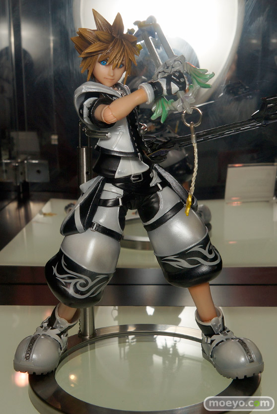 東京ゲームショウ2015 フィギュア　サンプル　レビュー　画像　スクウェア・エニックス　プレイアーツ改　FF15　ノクティス　イグニス　グラディオラス　キャットウーマン　09