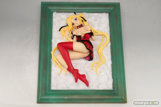 彼女×彼女×彼女 織節真冬 ドキドキドキ レッドVer.　ブラックベリー　画像　サンプル　レビュー　フィギュア　BTA　01