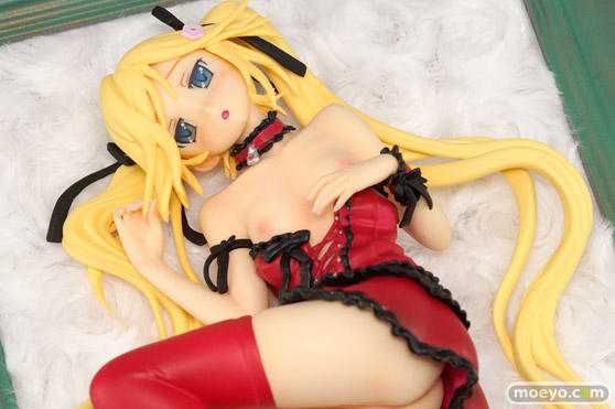 彼女×彼女×彼女 織節真冬 ドキドキドキ レッドVer.　ブラックベリー　画像　サンプル　レビュー　フィギュア　BTA　20