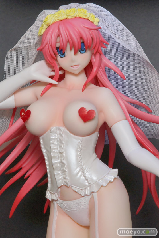 アイズの新作フィギュア彼女×彼女×彼女 織節秋奈 Wedding Ver. WHITE04