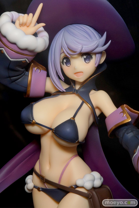 ビキニ・ウォリアーズ メイジのサンプル展示の様子04