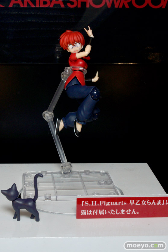 TAMASHII NATIONS AKIBA ショールームでの魂ネイション2015 アフター展示の様子01