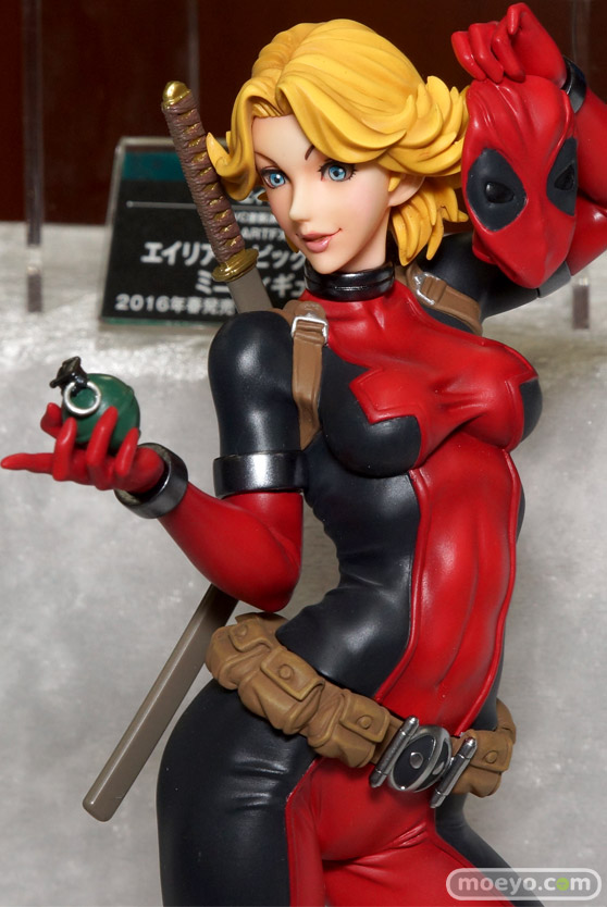 コトブキヤのMARVEL美少女 MARVEL UNIVERSE レディ・デッドプールのフィギュアサンプル画像04