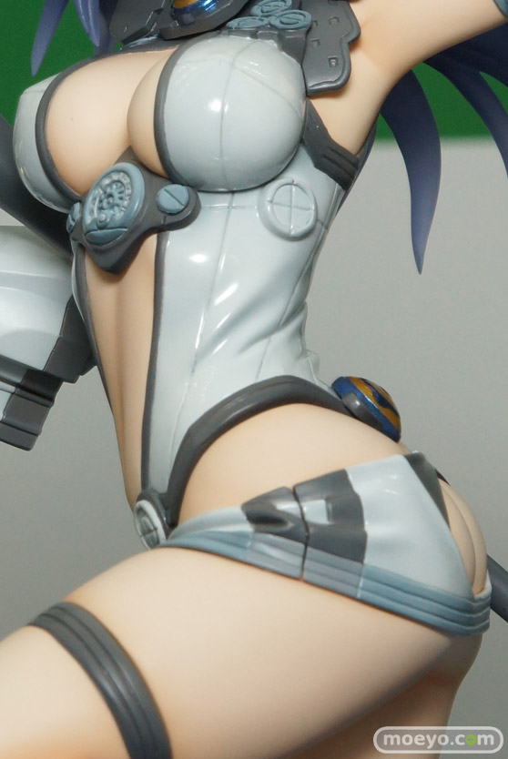 コトブキヤのソード＆ウィザーズ 覇剣の皇帝と七星の姫騎士 雪城冬華のフィギュアサンプル展示画像07