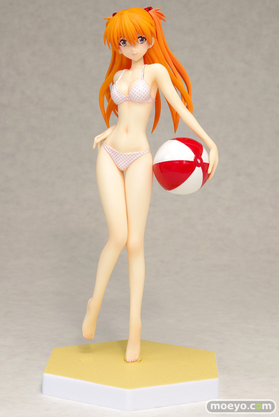 ウェーブのBEACH QUEENS 新世紀エヴァンゲリオン 惣流・アスカ・ラングレー コミックVer.のフィギュアサンプル画像01