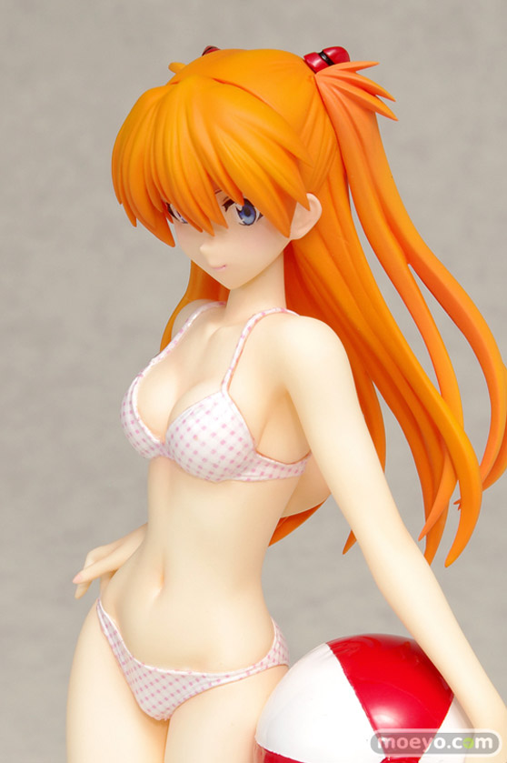 ウェーブのBEACH QUEENS 新世紀エヴァンゲリオン 惣流・アスカ・ラングレー コミックVer.のフィギュアサンプル画像05