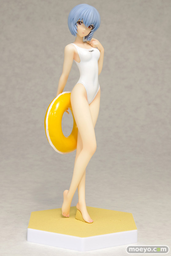 ウェーブのBEACH QUEENS 新世紀エヴァンゲリオン 綾波レイ コミックVer.のフィギュアサンプル画像01