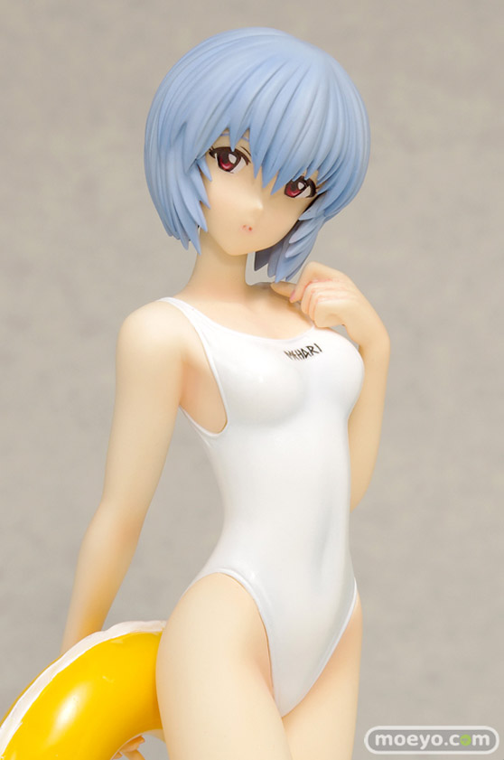 ウェーブのBEACH QUEENS 新世紀エヴァンゲリオン 綾波レイ コミックVer.のフィギュアサンプル画像04