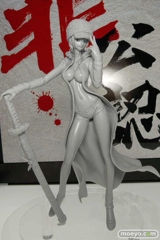 メガハウスのワンピース I.R.O トラファルガー・ローのフィギュアサンプル画像01