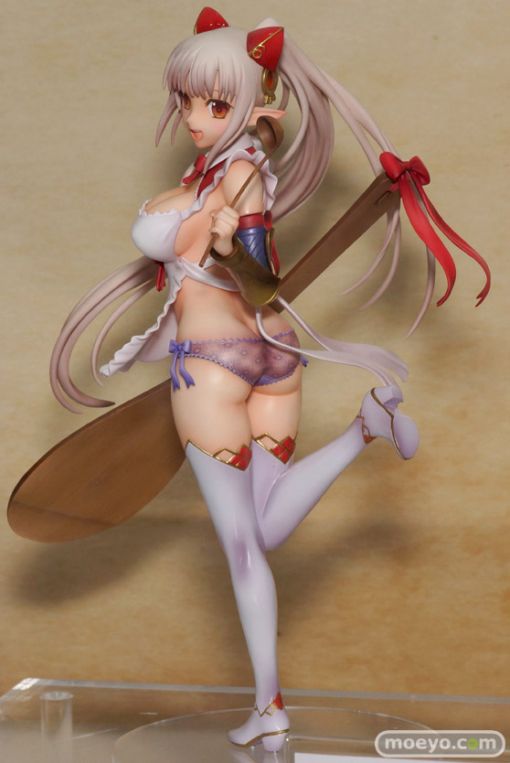 ホビージャパンのクイーンズブレイド リベリオン　召喚士アルドラのフィギュアサンプル展示の様子画像03