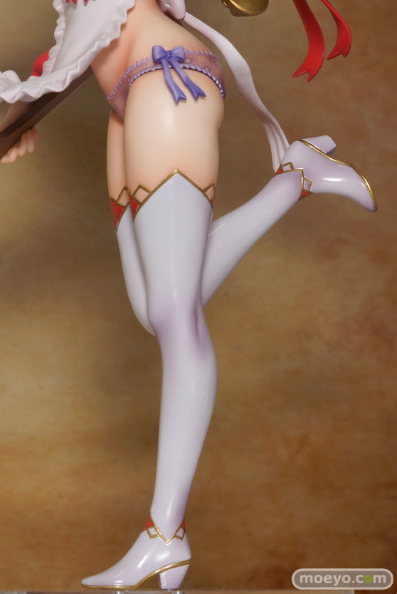 ホビージャパンのクイーンズブレイド リベリオン　召喚士アルドラのフィギュアサンプル展示の様子画像11