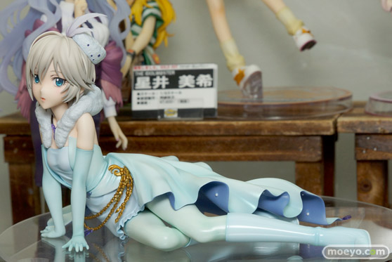 ファット・カンパニーのアイドルマスター シンデレラガールズ アナスタシア LOVE LAIKA Ver.のフィギュアサンプル画像03