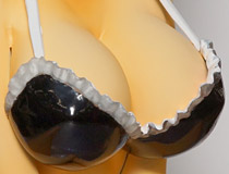 アイズ・プロジェクト「一騎当千 EE 呂布奉先 Beach Ver. ブラック」新作フィギュア彩色サンプル画像レビュー【宮沢展示会36】