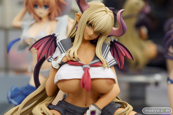 オーキッドシードのセーラーサキュバス サファイア-ポイズンブラック-のフィギュアサンプル画像04