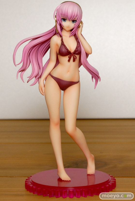 フリーイングの巡音ルカ 水着Ver.のフィギュアサンプル画像01