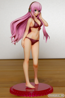 フリーイングの巡音ルカ 水着Ver.のフィギュアサンプル画像02