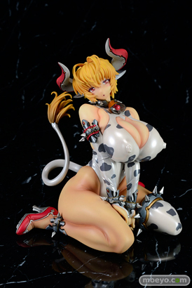 マウスユニットの爆乳牛娘　メルフィ モグダンExtra Color.のフィギュアサンプル画像02