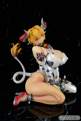 マウスユニットの爆乳牛娘　メルフィ モグダンExtra Color.のフィギュアサンプル画像03