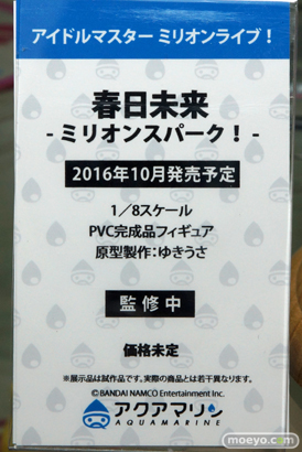秋葉原での新作フィギュアサンプル展示の様子　ミク　そに子　ラブライブ06