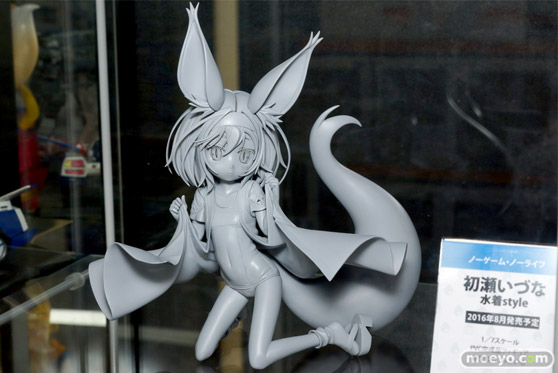 秋葉原での新作フィギュアサンプル展示の様子　ミク　そに子　ラブライブ12