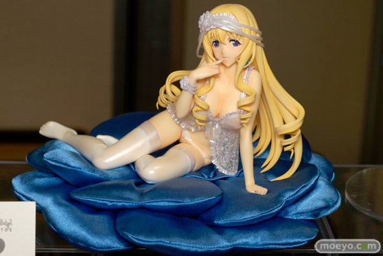 ウェーブのランジェリースタイル IS セシリア・オルコットのフィギュアサンプル画像01