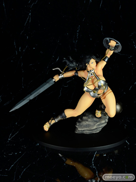 Q-sixのクイーンズブレイド リベリオン 囚われの竜戦士 ブランウェン 銀竜ver.のフィギュアサンプル画像02