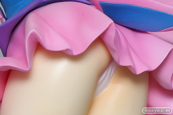 秋葉原の新作フィギュアサンプル展示の様子画像　雪城冬華　08